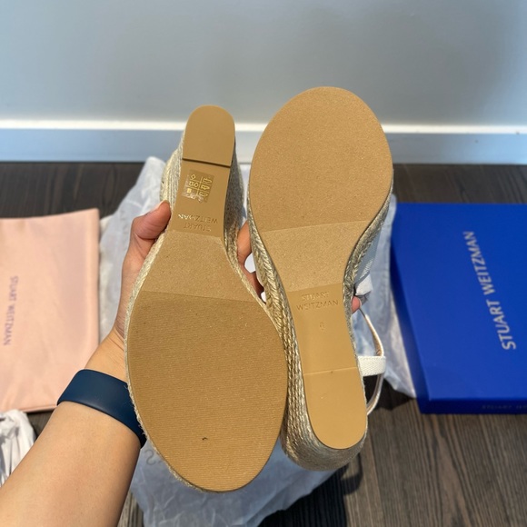 ❌SOLD❌STUART WEITZMAN
Mykonos canvas wedge espadrilles Size 6 White color - Picture 3 of 4